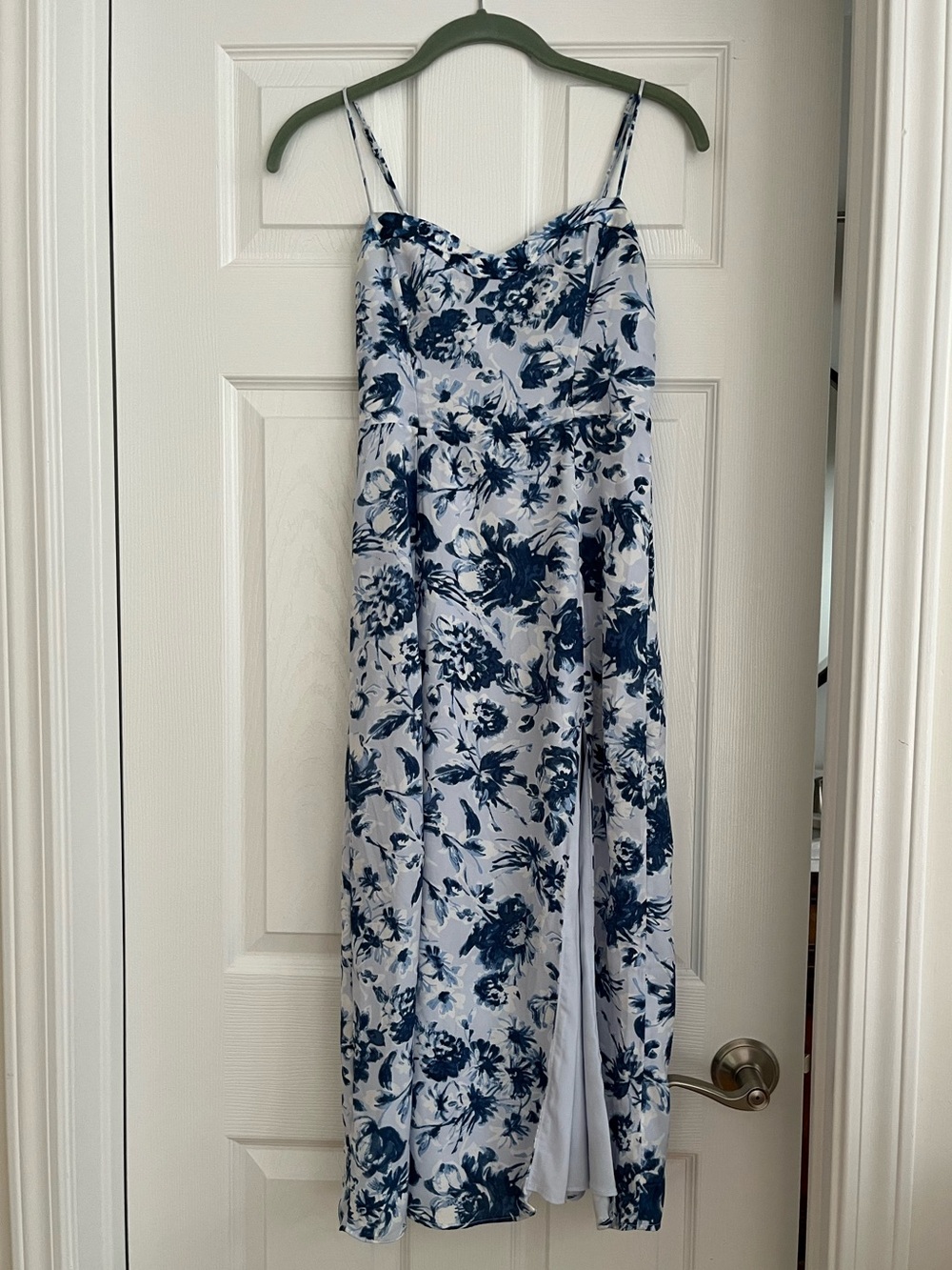 Abercrombie & Fitch Blue and White Floral Spaghetti-Strap Maxi Dress
